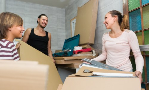Moving crew handling flat removals near Elephant and Castle apartment buildings