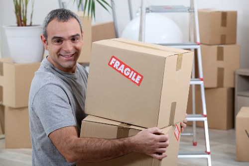 Removal van service for a move in Elephant and Castle