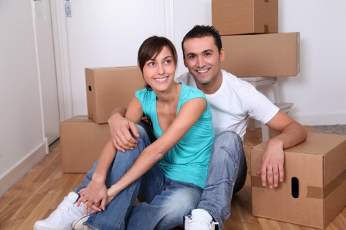 Packing and moving services for flats and apartments in South London