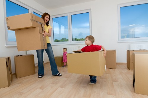 Moving truck support for residential and business relocations in South London