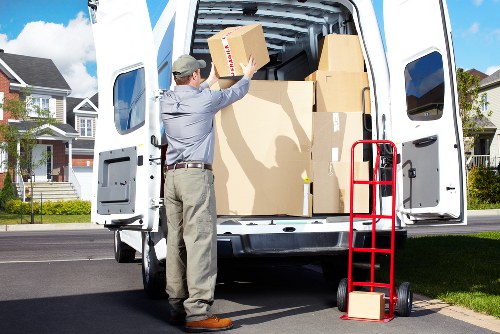 Packing and furniture loading for a flat move in Elephant and Castle